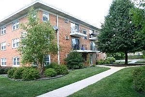1st image of 10805 S Lloyd Dr APT 7