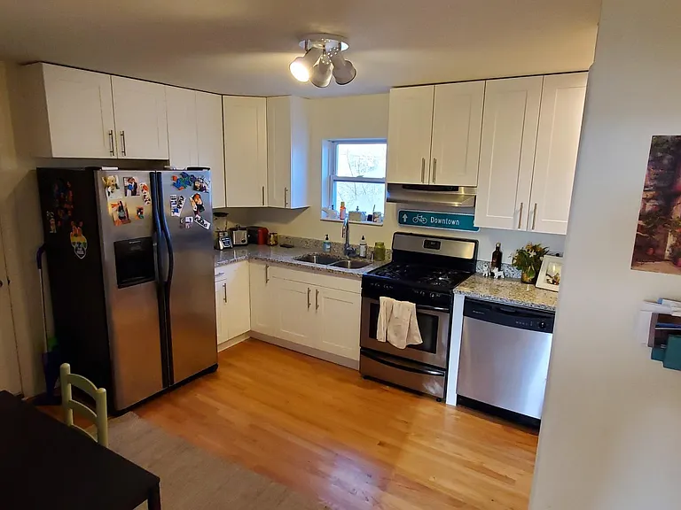 2628 W Thomas St #3 — Photo 6