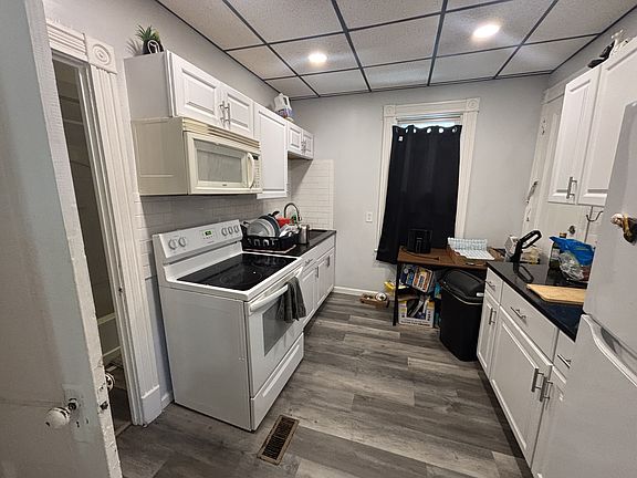3rd image of 69 Amherst St #2