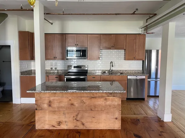 1 Green Street, 1 Green St APT 101, Biddeford, ME 04005