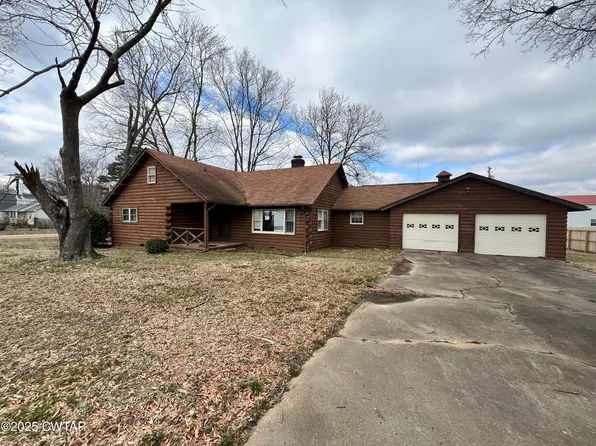 100 Hillcrest Rd, Martin, TN 38237