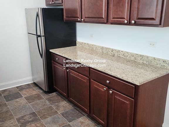 3rd image of 4610 N Hermitage Ave APT 3W