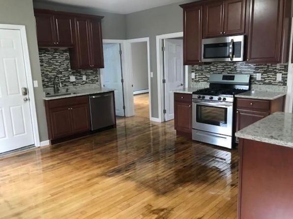 26 Hawkins St #3