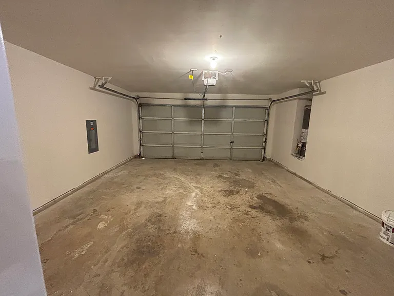 1327 Falcon Holw — Photo 11