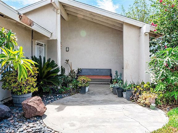 5th image of 9087 Rosecrest Dr