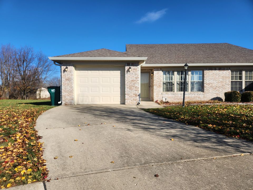 2nd image of 1374 Swan Dr