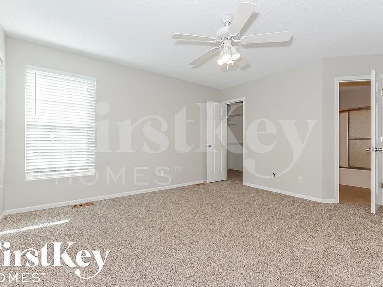 609 Rosehill Dr — Photo 9