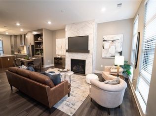 1052 Fraser St #1052, Roswell, GA 30075