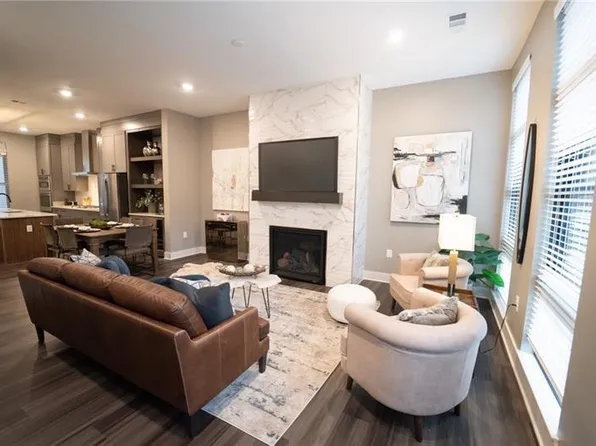 1052 Fraser St #1052, Roswell, GA 30075