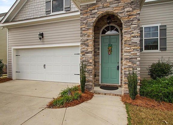 2nd image of 380 Buxton Ln
