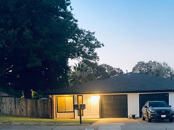 2nd image of 6003 Bourbon Drive