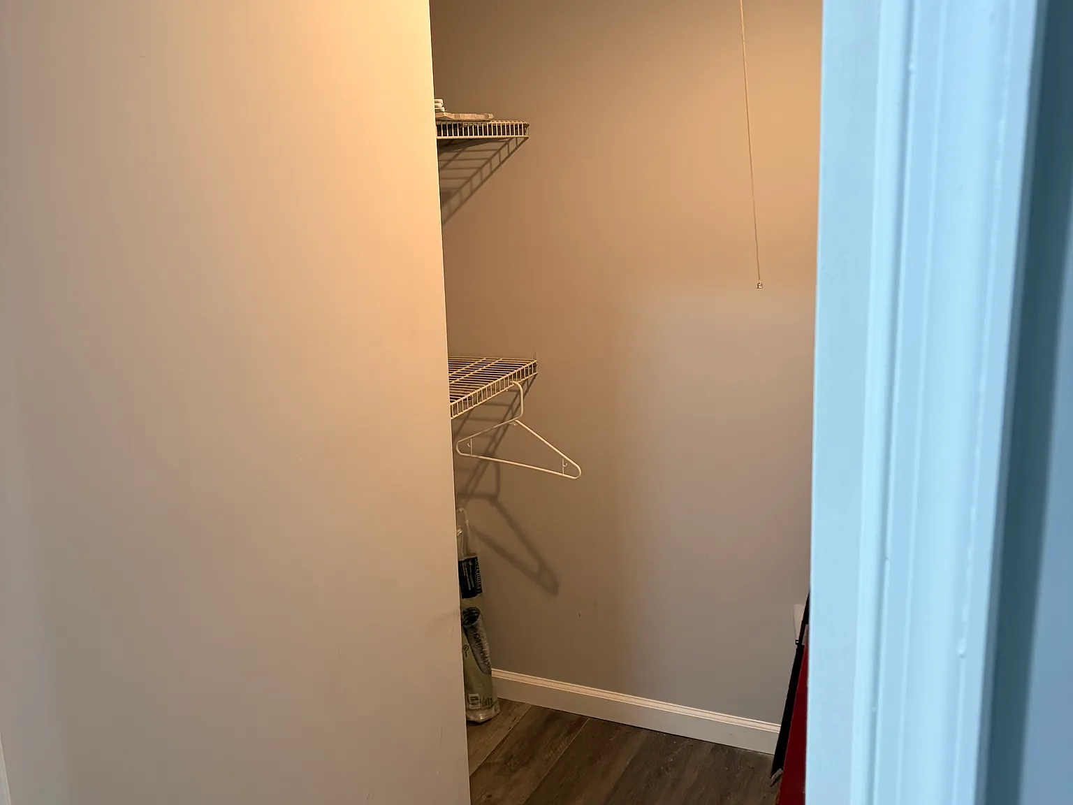 6 bed, 3.5 bath, 4362 sqft, $6,000 — Photo 4