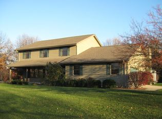 720 Westshore Dr, Shorewood, IL 60404