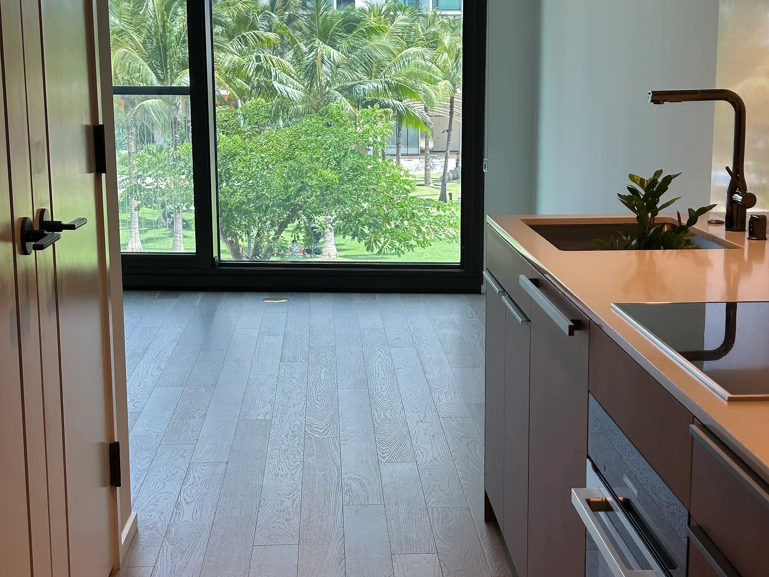 Studio, 390 sqft, $2,950 — Photo 3