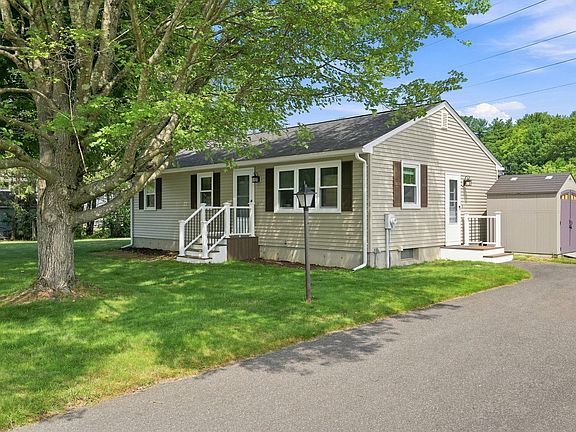 2nd image of 15 Peterson Cir