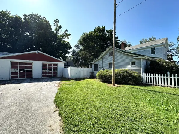 188 S Paw Paw St, Coloma, MI 49038