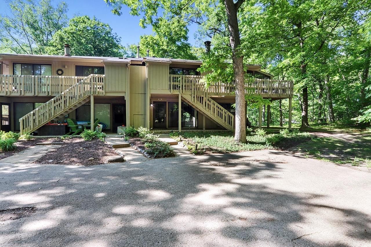 521 Bristol Oak COURT UNIT C, Fontana, WI 53125 MLS 1841027 Zillow