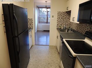 301 Beech St APT 2D, Hackensack, NJ