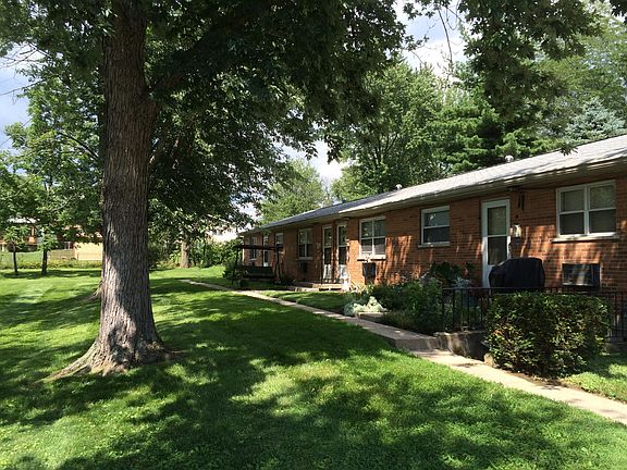 3rd image of 41 Crestview Dr APT 4