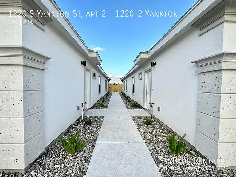 1220 S Yankton St #2 — Photo 2