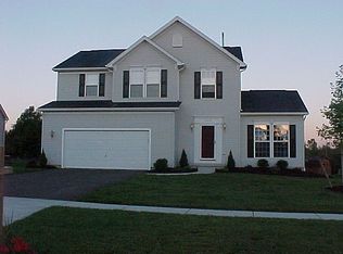 3476 Heatherwood Dr, Hamburg, NY 14075