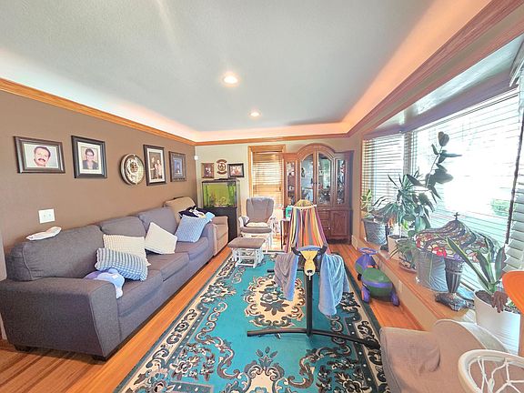 3rd image of 8011 1st Ave S