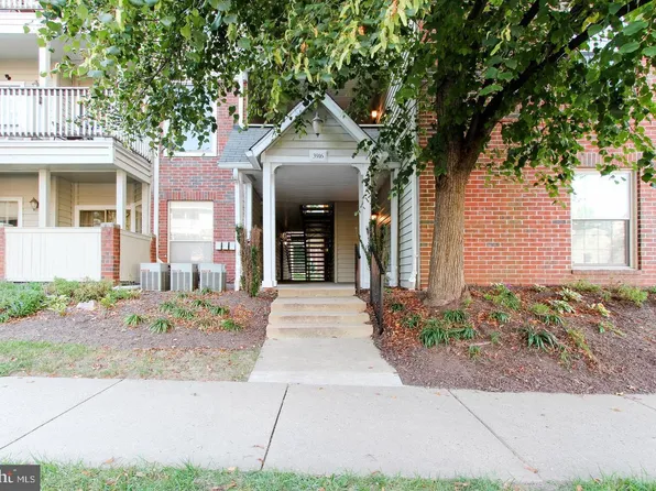 3916 Penderview Dr APT 436, Fairfax, VA 22033