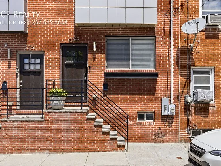 2249 Kimball St — Photo 3
