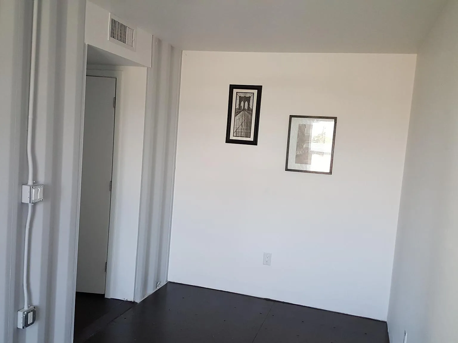 1533 W Pierce St — Photo 2
