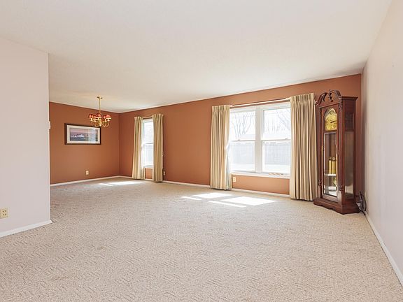 4th image of 3105 W Riggin Rd