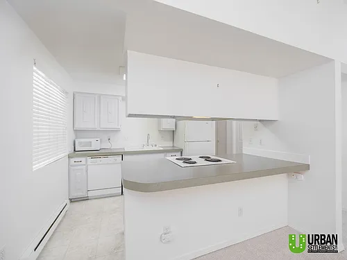 208 E Weile Ave #3 Photo 1