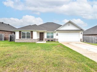 812 Vista St, Gentry, AR 72734