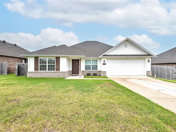 812 Vista St, Gentry, AR 72734