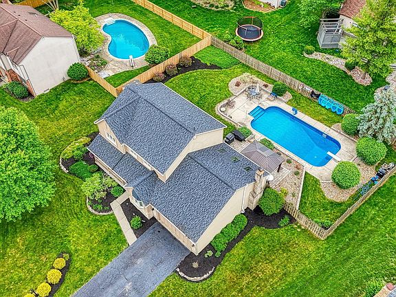 4th image of 12179 Woodrow Ln