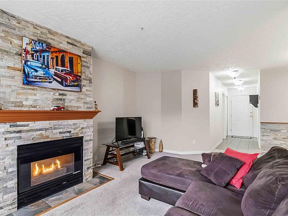 2nd image of 535 Manchester Rd #209