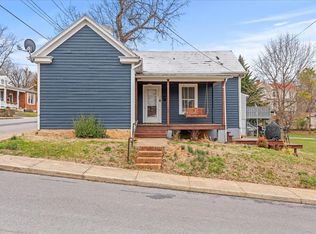 26 Trenary St, Staunton, VA 24401
