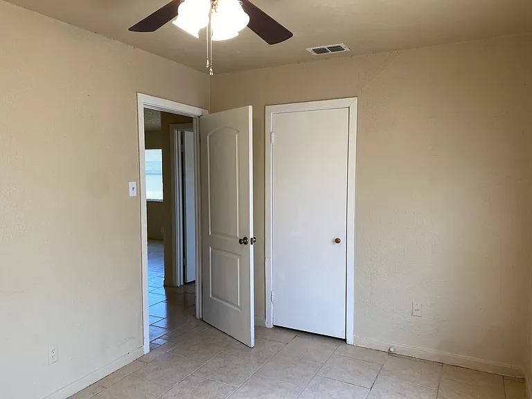 2805 Stearns Ave — Photo 17