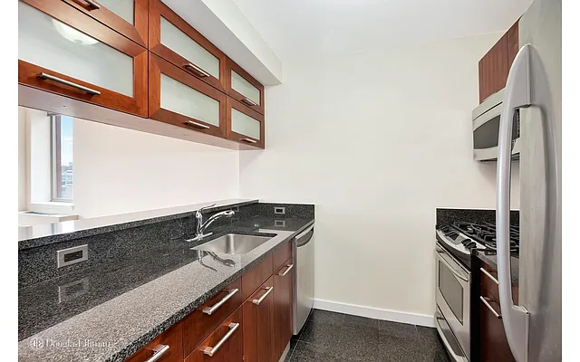 Rented by Douglas Elliman | media 32