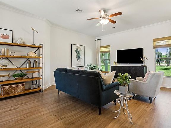 5th image of 39079 Taylor St