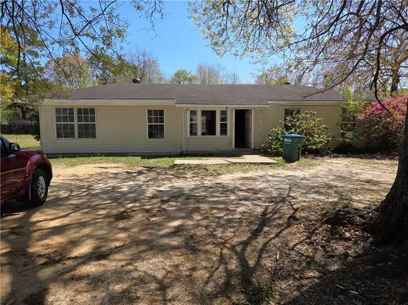 217 7th Ave, Atmore, AL 36502