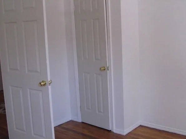 482 Herzl St, Brooklyn, NY 11212