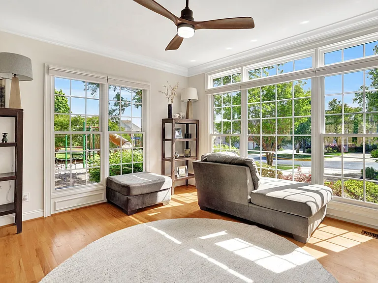 5231 Winter View Dr — Photo 10