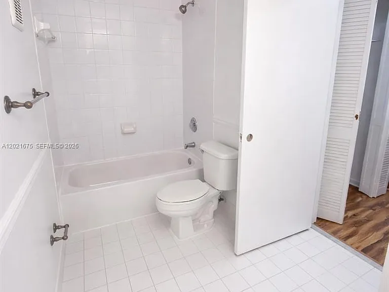 15761 SW 137th Ave #202 — Photo 24