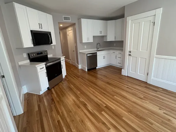 1590 Cambridge St, Cambridge, MA