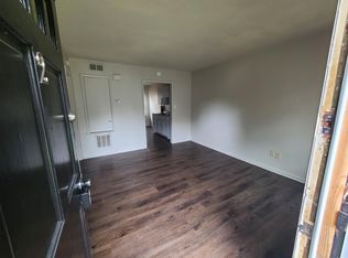 Hershey Mellow - 135-2, Charlotte, NC 28213