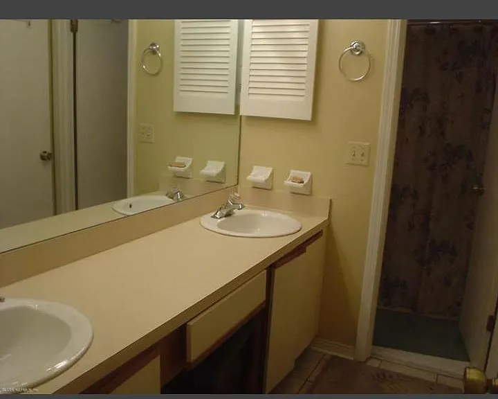 4108 Hanging Moss Ct — Photo 13