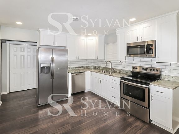 4th image of 3508 Bainbridge Blvd