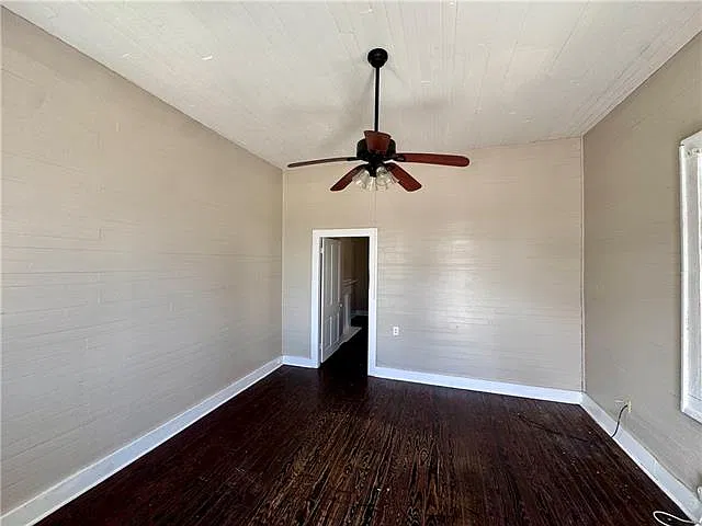 2 bed, 1.0 bath, 857 sqft, $1,095 — Photo 3