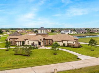 418 Lakeview Blvd, Dickinson, TX 77539