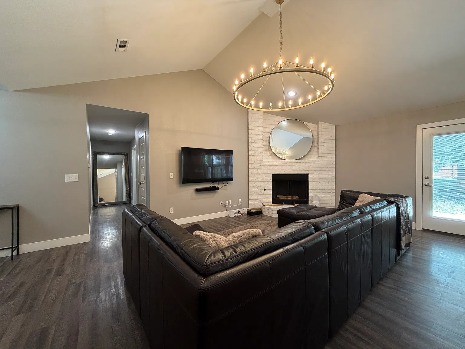 1314 N Fieldstone Ave — Photo 3